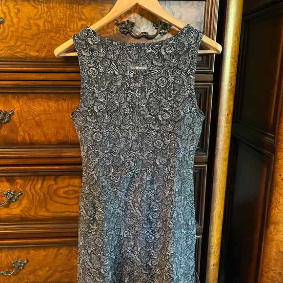 Nuu-Muu Scoop Pocket Exercise Dress - Picture 2 of 5